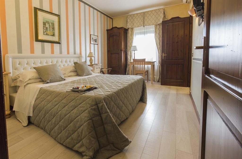 Il Melograno Agriturismo & Spa Pianello  Exterior photo